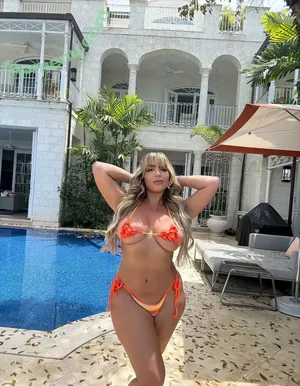 bootyqueenbae / araqueenbae nude photo #0205