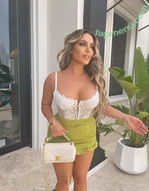 bootyqueenbae / araqueenbae nude photo #0236