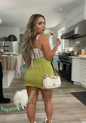 bootyqueenbae / araqueenbae nude photo #0241