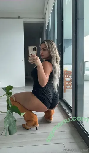 bootyqueenbae / araqueenbae nude photo #0415