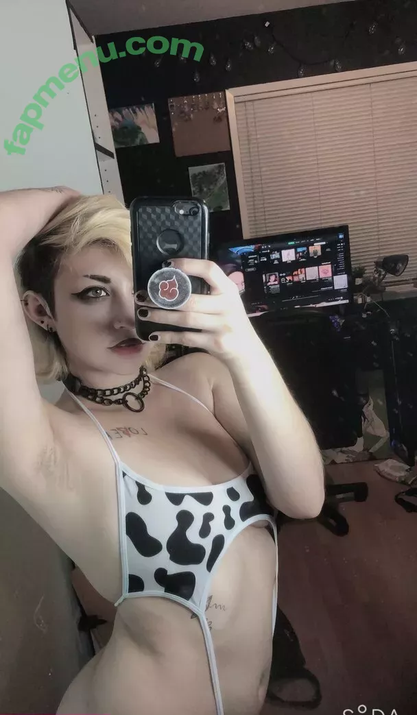 boozygremlin nude photo #0059 (boozy.gremlin)