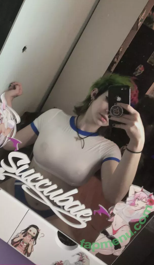 boozygremlin nude photo #0092 (boozy.gremlin)