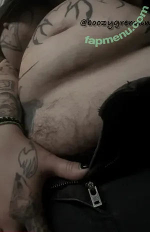 BoozyGremlinx / boozy.gremlin nude photo #0110