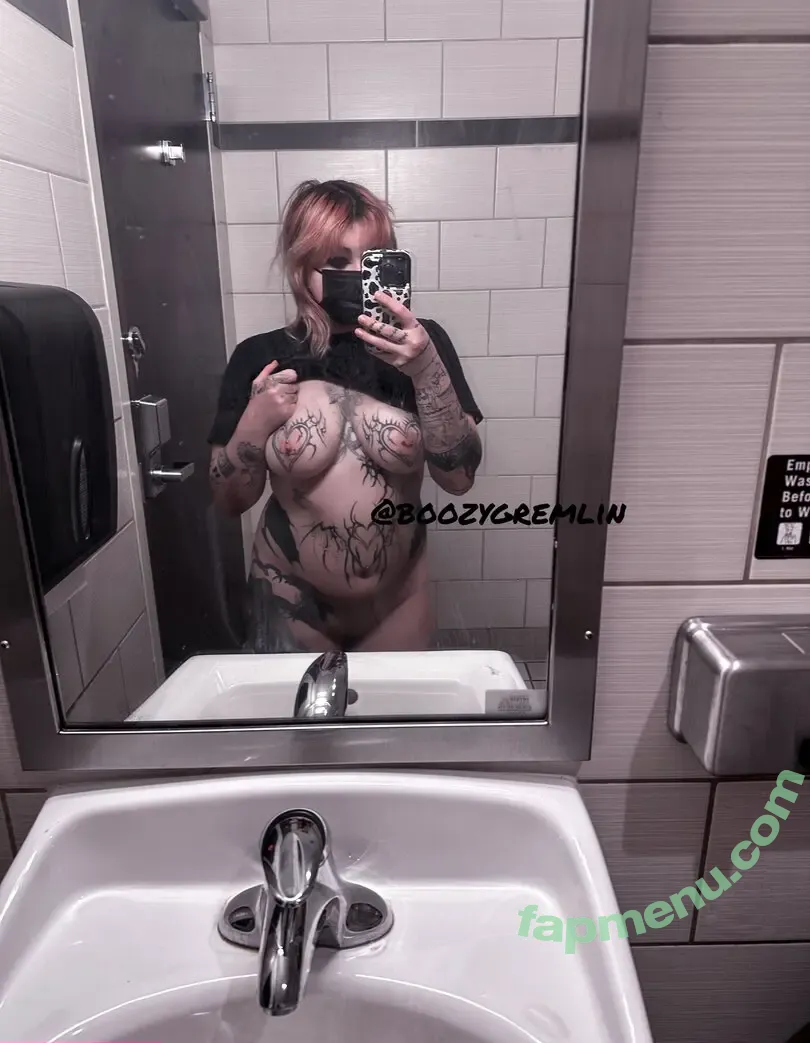 BoozyGremlinx nude photo #0026 (boozy.gremlin)