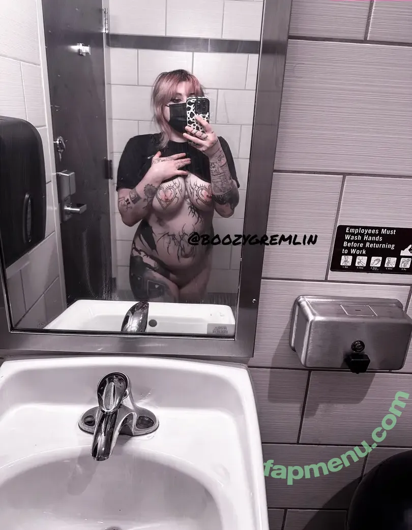 BoozyGremlinx nude photo #0031 (boozy.gremlin)