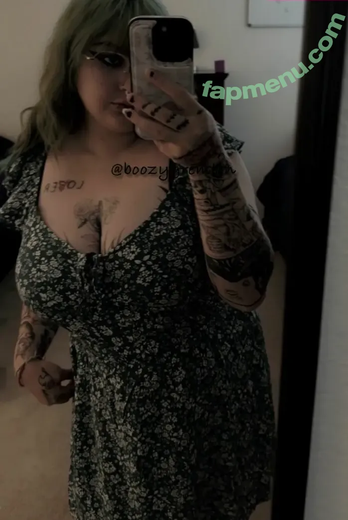 BoozyGremlinx nude photo #0094 (boozy.gremlin)