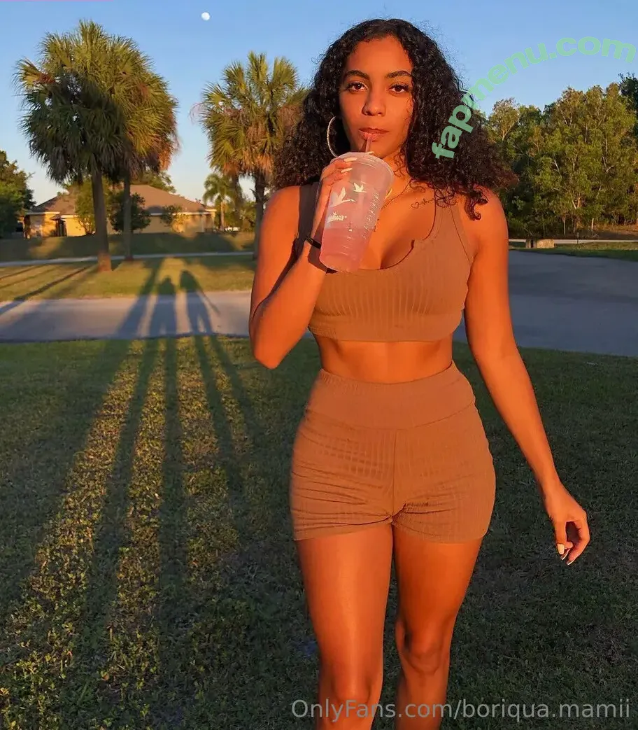 boriqua.mamii nude photo #0008 (boriquamamii_)