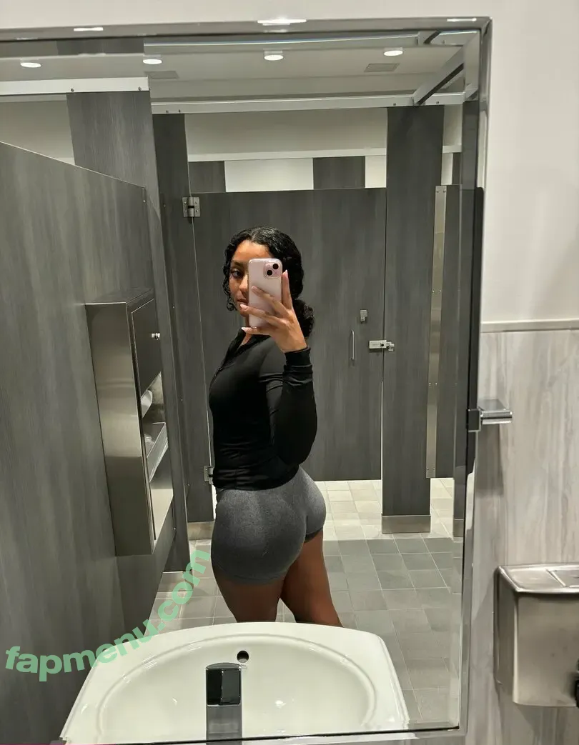 boriqua.mamii nude photo #0010 (boriquamamii_)