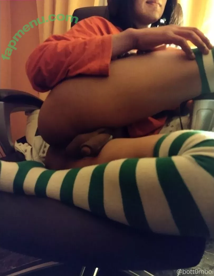 bott0mboi nude photo #0024 (coldesttomboy_)