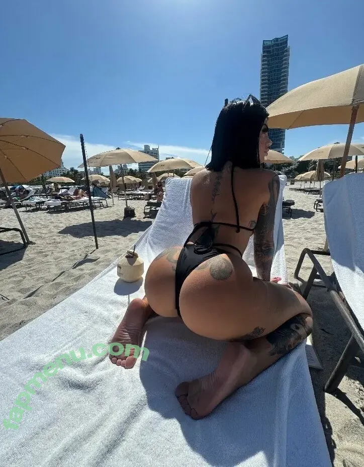 boujeebitxxh nude photo #0031 (angicakesss)