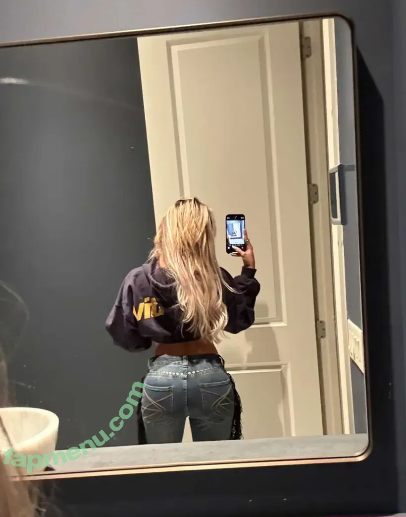 Br3ckie Hi11 nude photo #0041 (breckiehill)