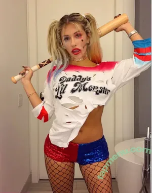 Br3ckie Hi11 / breckiehill nude photo #0017