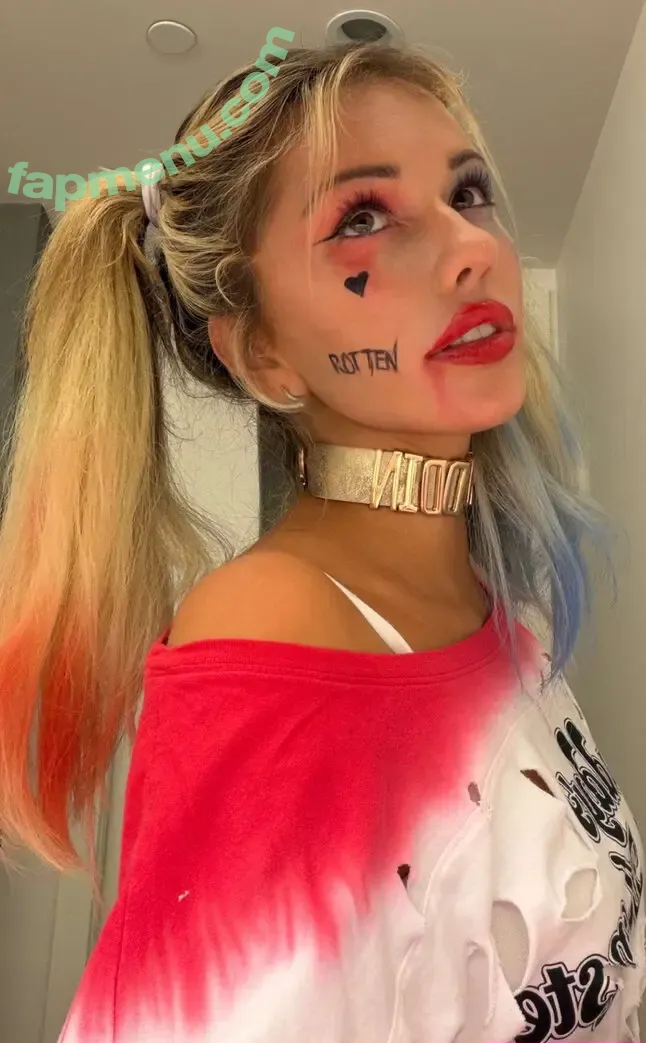 Br3ckie Hi11 nude photo #0023 (breckiehill)