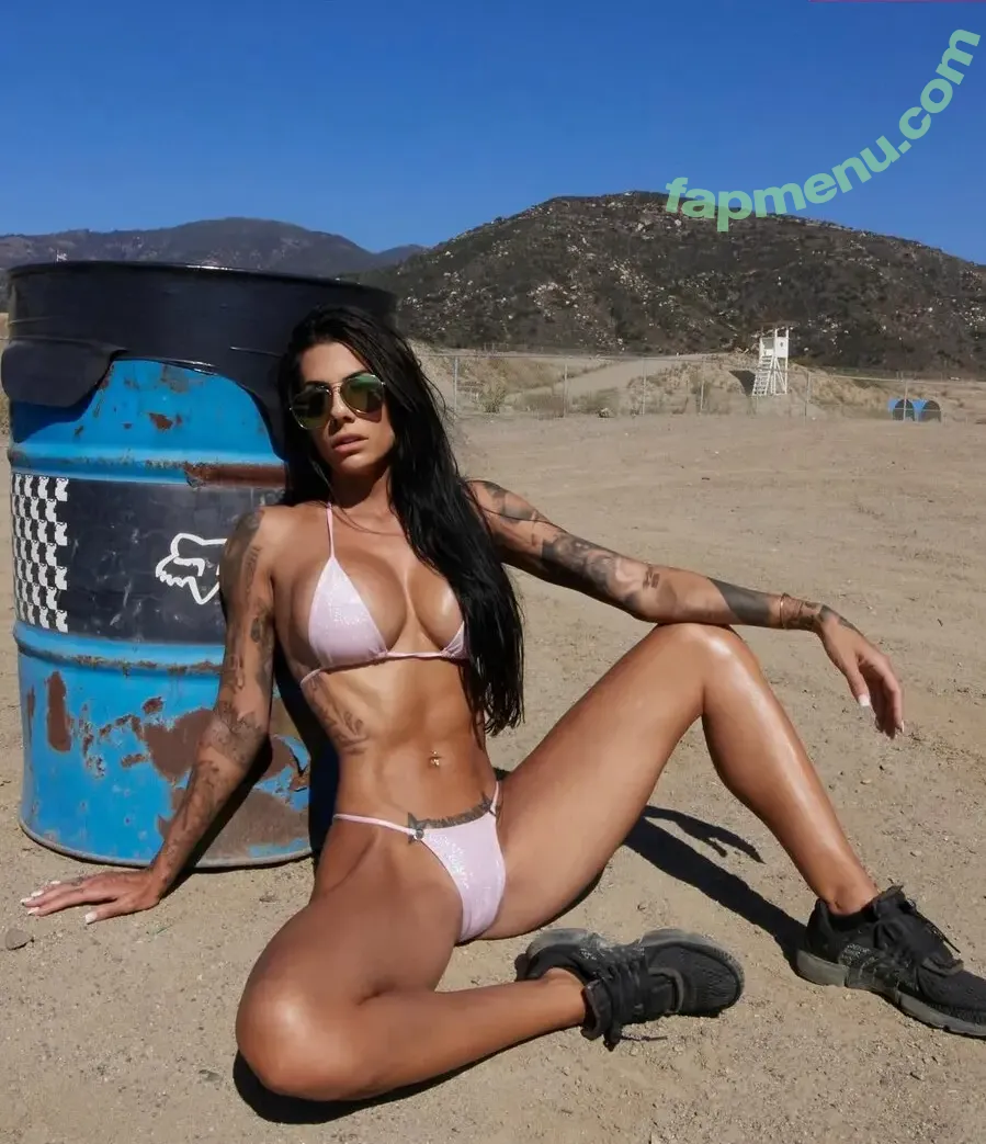Brandi Andrews nude photo #0026 (brandivandrews)