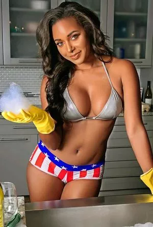Brandi Rhodes / thebrandirhodes nude photo #0013