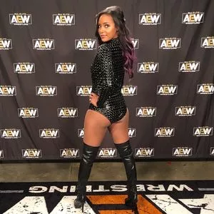 Brandi Rhodes / thebrandirhodes nude photo #0019