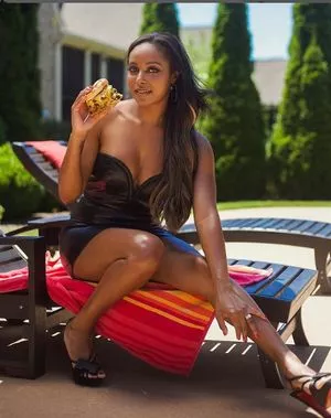 Brandi Rhodes / thebrandirhodes nude photo #0036