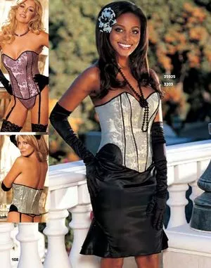 Brandi Rhodes / thebrandirhodes nude photo #0047