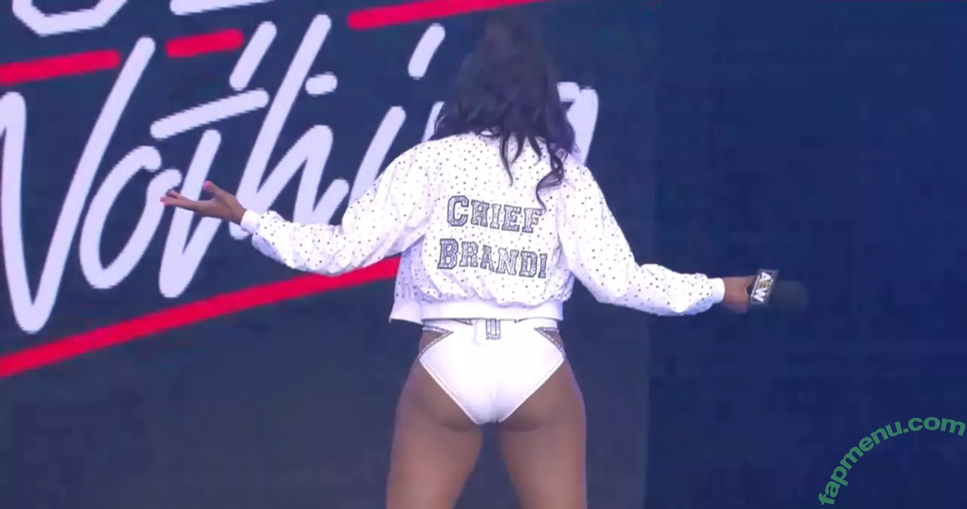 Brandi Rhodes nude photo #0005 (thebrandirhodes)