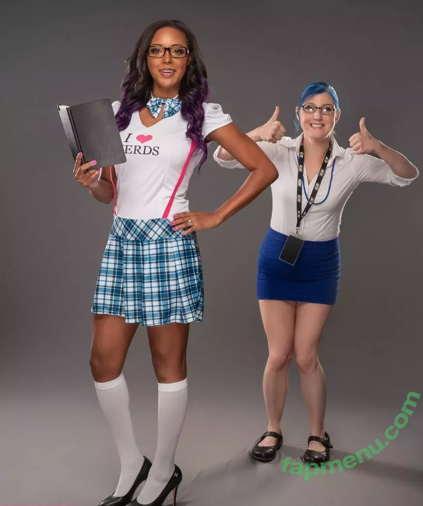 Brandi Rhodes nude photo #0030 (thebrandirhodes)