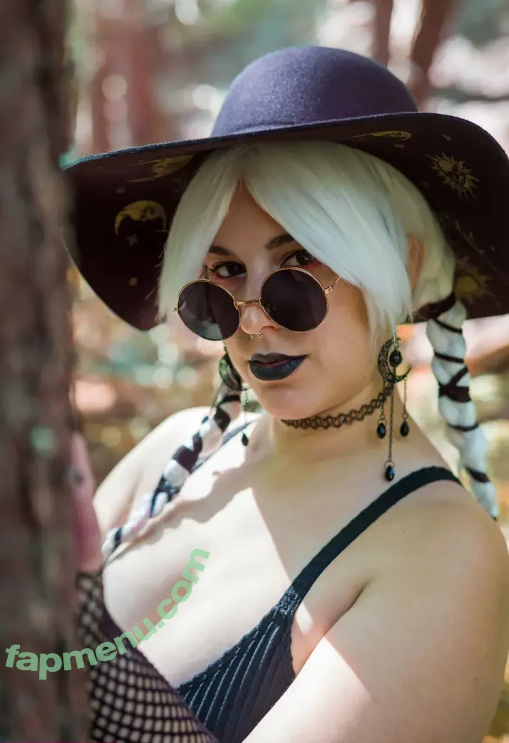 brandoki nude photo #0459 (the_absyrd)