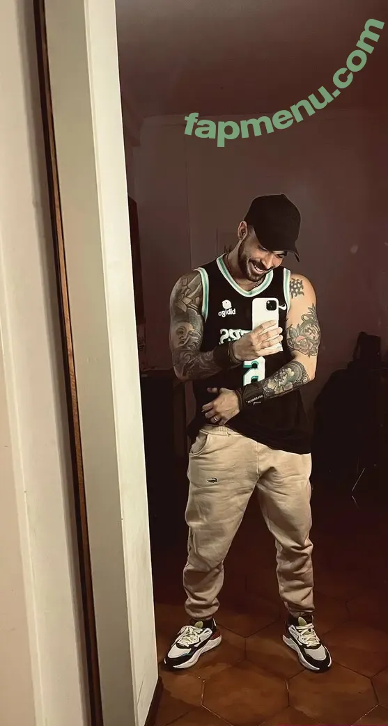 brandonmor nude photo #0006 (theassassinbaby)