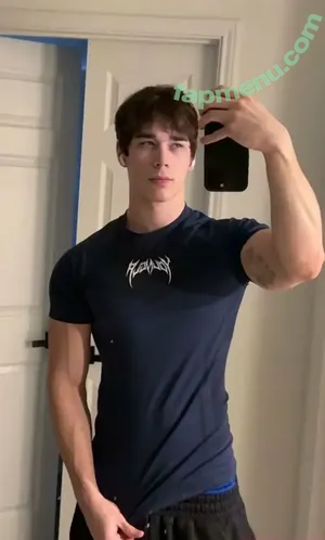 brandonrowlandx / brandonrowland nude photo #0039