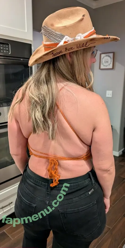 bras_and_hooks nude photo #0006 (reel)