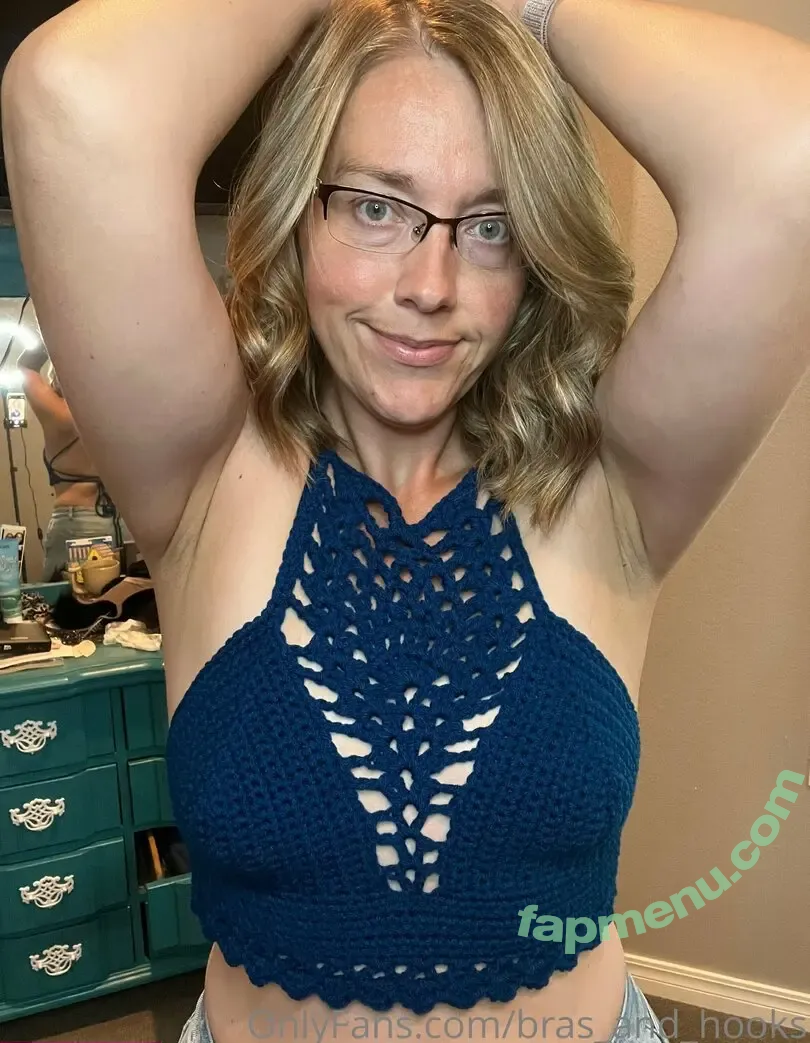 bras_and_hooks nude photo #0025 (reel)