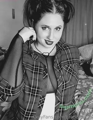 bratkenadia / nadiabratke nude photo #0002