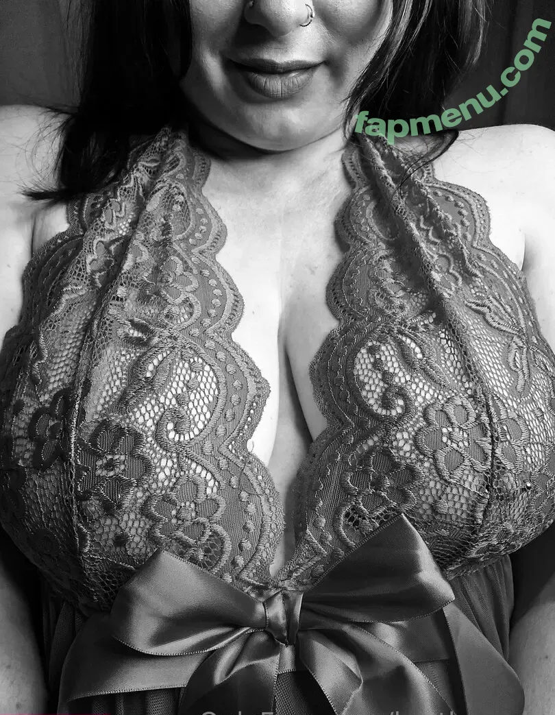bratkenadia nude photo #0006 (nadiabratke)