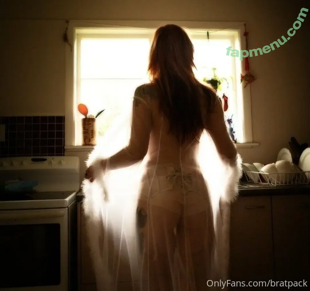 bratpack nude photo #0008 (bratpackstore)