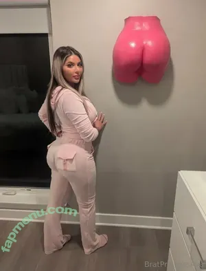 bratprincessava / giannaaarose nude photo #0009