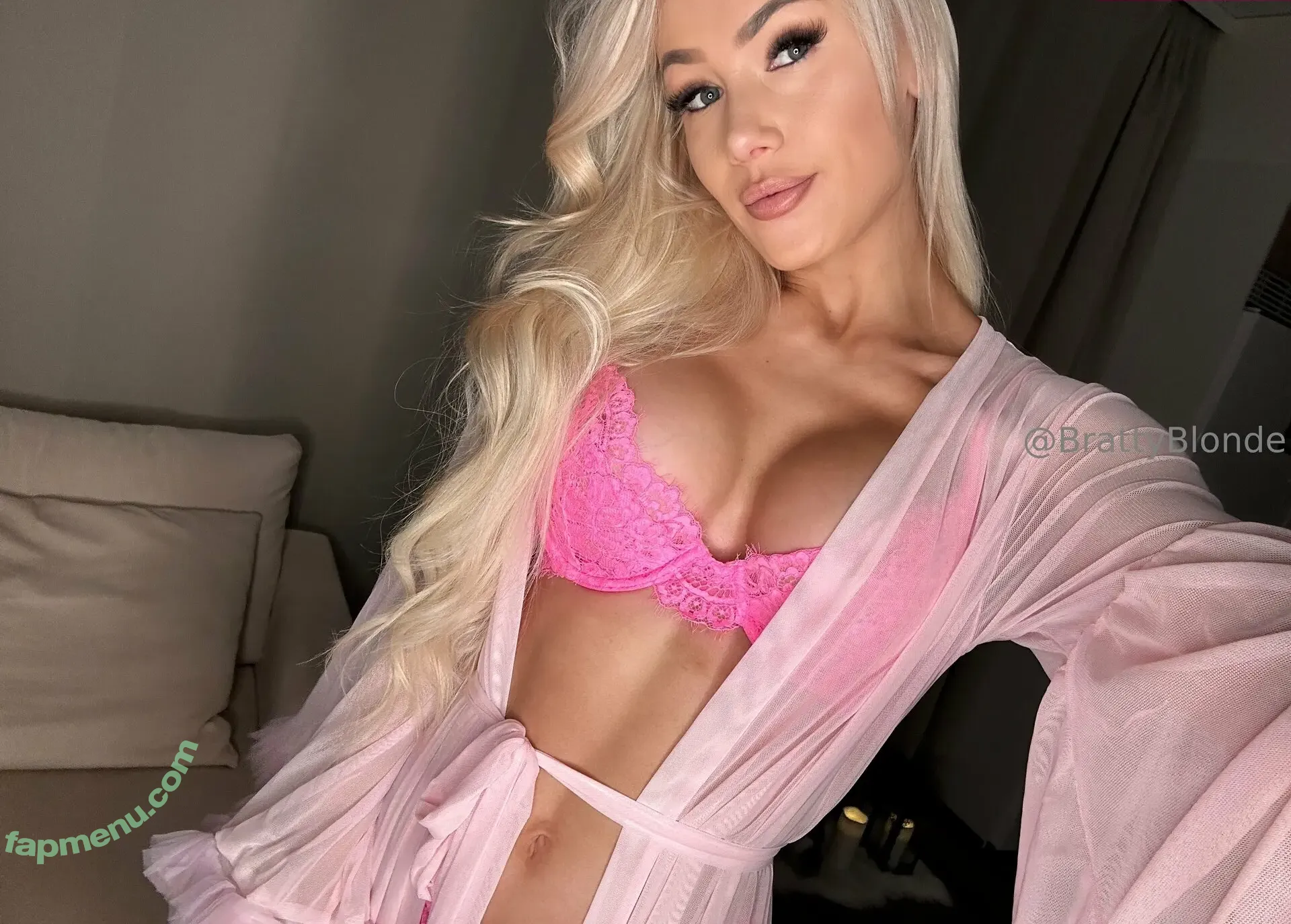brattyblondefee nude photo #0008 (brattylilblonde)