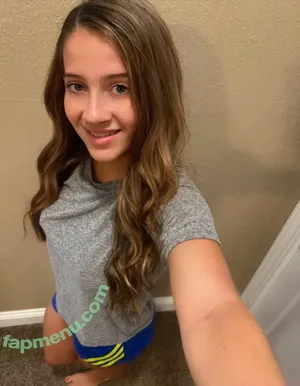 brattyBrittany07 / brattybriii07 nude photo #0012