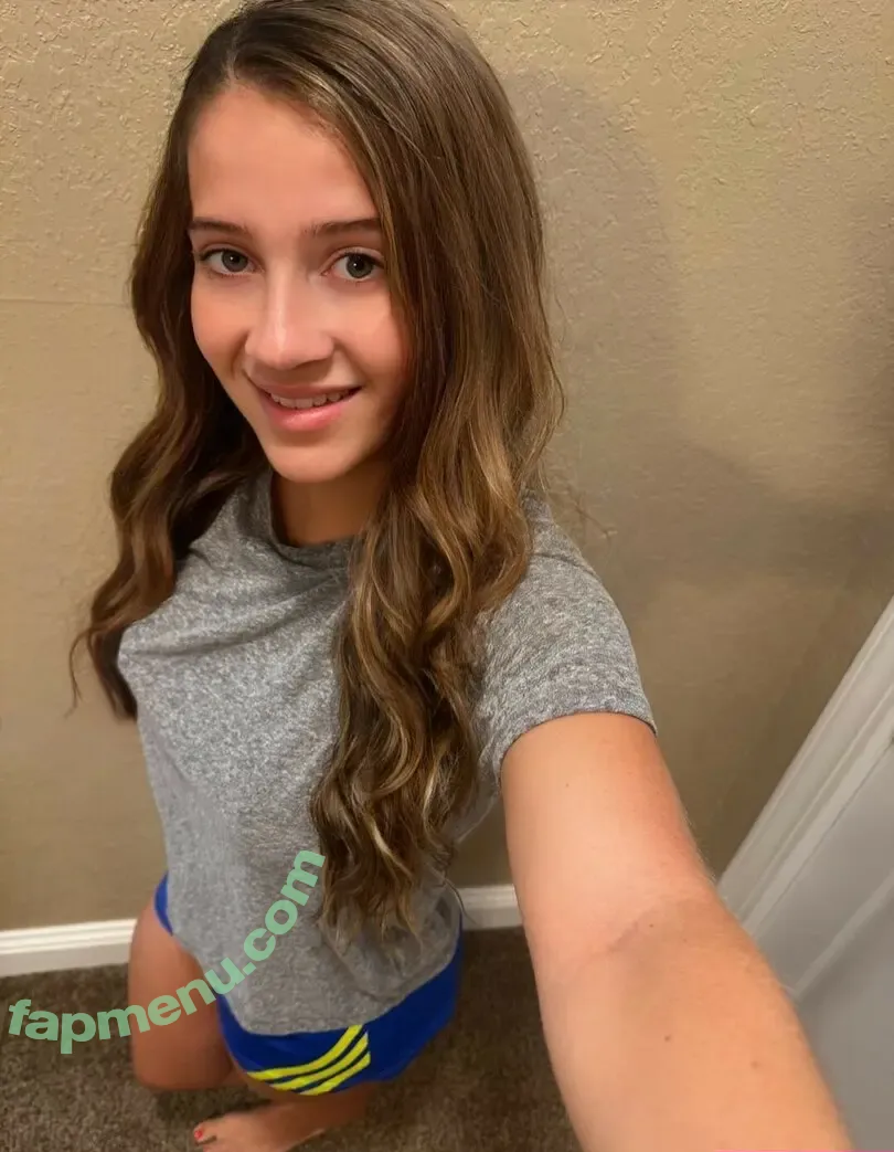 brattyBrittany07 nude photo #0012 (brattybriii07)