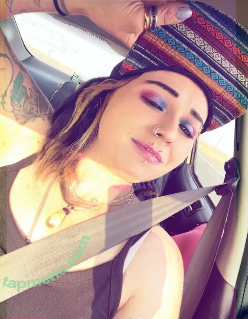 brattybutcher nude photo #0002 (brittybaby25)