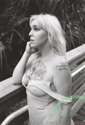  nude photo #0004