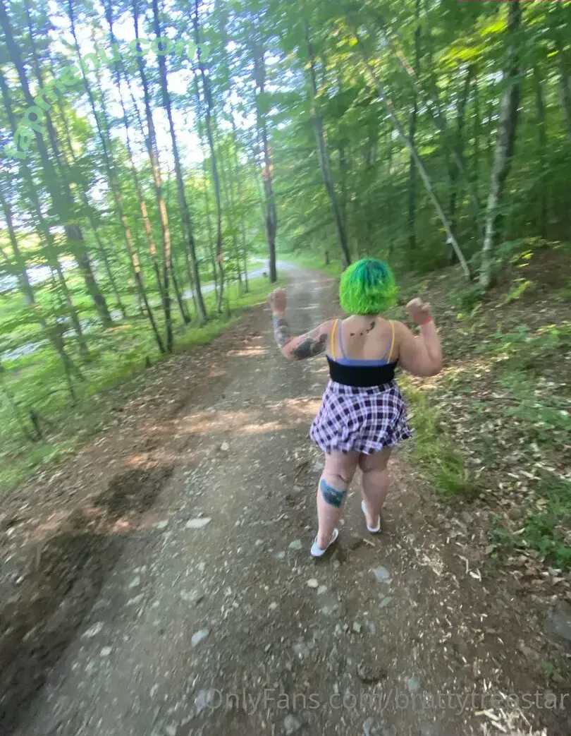 brattytreestar nude photo #0018 (brattytreestar)