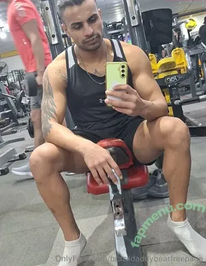 brazildaddybearfreepage / bigdaddyrae_ nude photo #0001