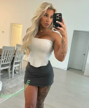 BrazyBecca nude photo #0001