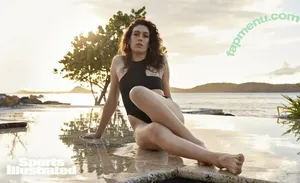 Breanna Stewart / WNBA Player / breannastewart30 nude photo #0018