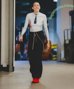 Breanna Stewart / WNBA Player / breannastewart30 nude photo #0037