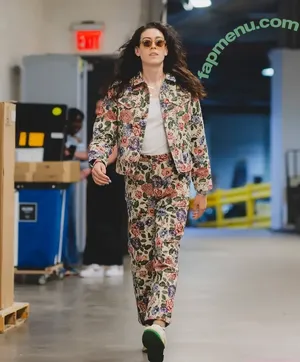 Breanna Stewart / WNBA Player / breannastewart30 nude photo #0038