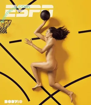 Breanna Stewart / WNBA Player / breannastewart / breannastewart30 nude photo #0060