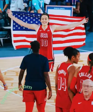 Breanna Stewart / WNBA Player / breannastewart / breannastewart30 nude photo #0075