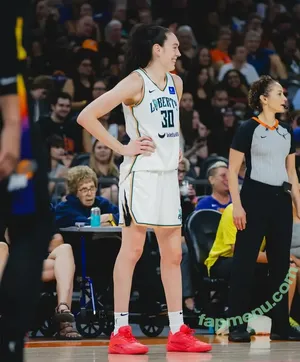 Breanna Stewart / WNBA Player / breannastewart / breannastewart30 nude photo #0078