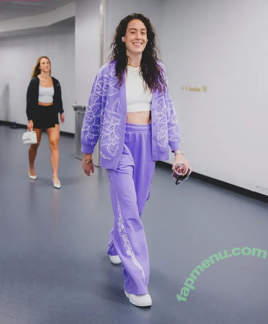 Breanna Stewart nude photo #0041 (WNBA Player / breannastewart30)