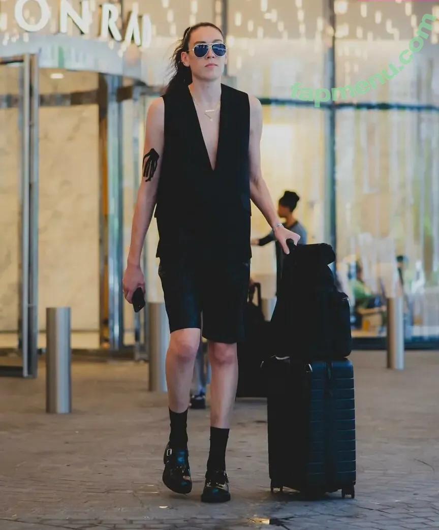 Breanna Stewart nude photo #0046 (WNBA Player / breannastewart30)