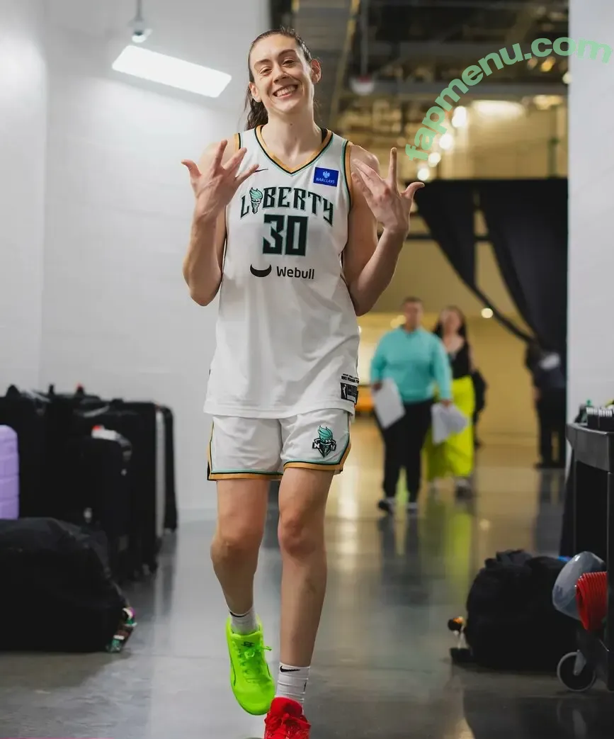 Breanna Stewart nude photo #0080 (WNBA Player / breannastewart / breannastewart30)